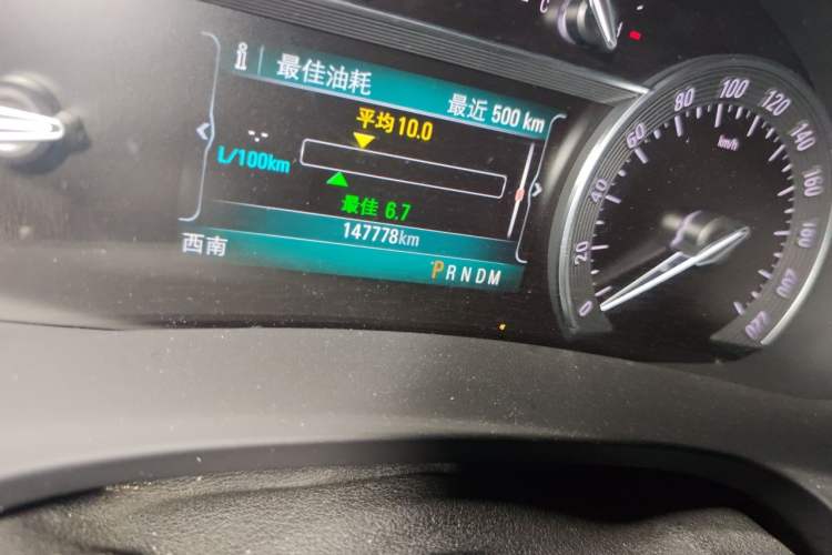 Used Buick GL8 2017 ES 28T Flagship Model China V Standard Odometer Close Up