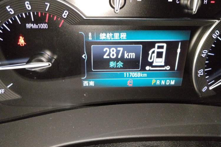 Used Buick GL8 2017 ES 28T Flagship Model China V Standard Odometer Close Up