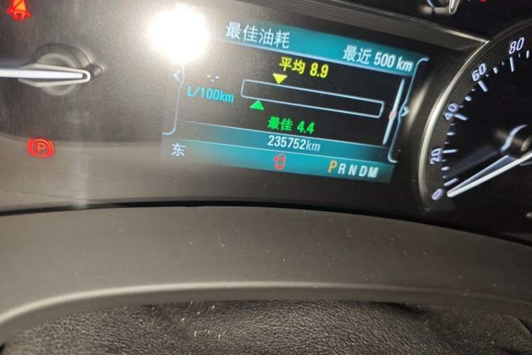 Used Buick GL8 2017 ES 28T Premium Version China V Standard Odometer Close Up