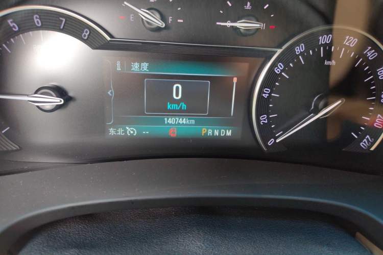 Used Buick GL8 2017 ES 28T Premium Version China V Standard Odometer Close Up