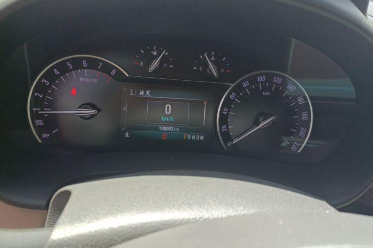Used Buick GL8 2017 ES 28T Flagship Model China V Standard Odometer Close Up