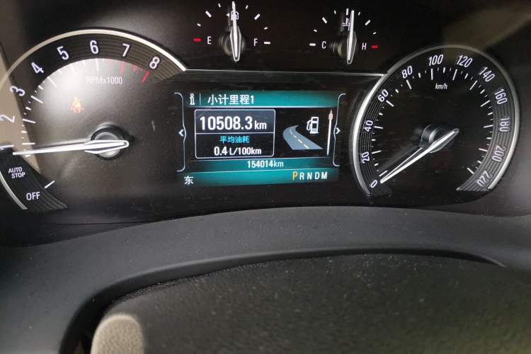 Used Buick GL8 2017 ES 28T Flagship Model China V Standard Odometer Close Up