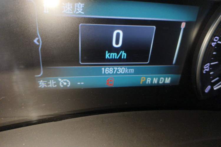 Used Buick GL8 2017 ES 28T Premium Version China V Standard Odometer Close Up