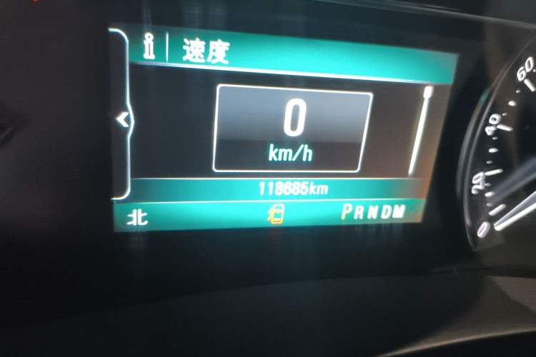 Used Buick GL8 2017 ES 28T Comfort Model China V Standard Odometer Close Up