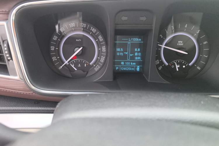 Used Buick GL8 2017 25S Prestige Version China V Standard Odometer Close Up