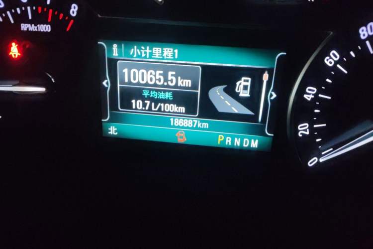 Used Buick GL8 2017 ES 28T Luxury Model China V Standard Odometer Close Up