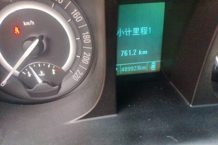 Used Buick GL8 2017 25S Prestige Version China V Standard Odometer Close Up