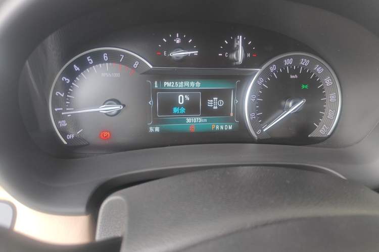 Used Buick GL8 2017 ES 28T Premium Version China V Standard Odometer Close Up