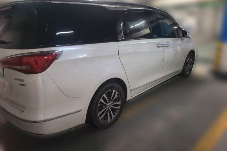 Used Buick GL8 2017 ES 28T Flagship Model China V Standard Rear Right 45 Deg