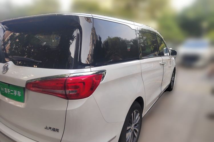 Used Buick GL8 2017 ES 28T Luxury Model China V Standard Rear Right 45 Deg