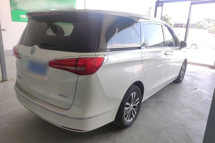 Used Buick GL8 2017 ES 28T Luxury Model China V Standard Rear Right 45 Deg