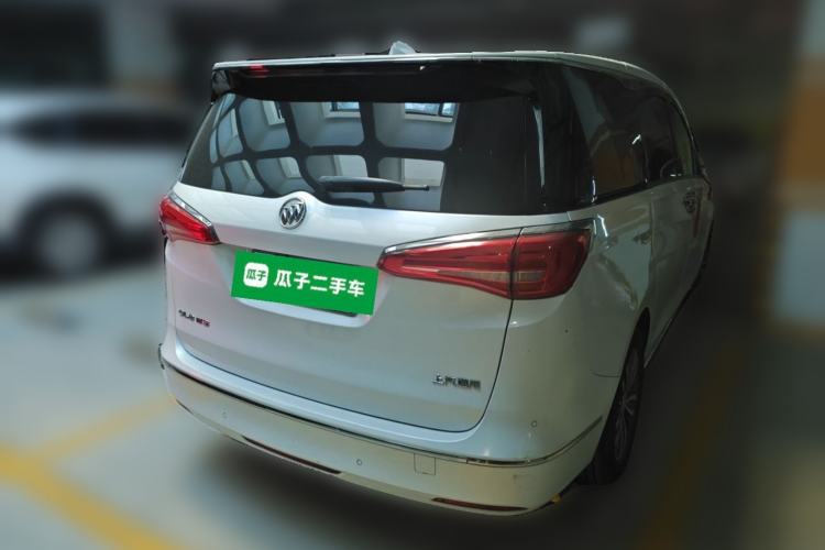 Used Buick GL8 2017 ES 28T Luxury Model China V Standard Rear Right 45 Deg