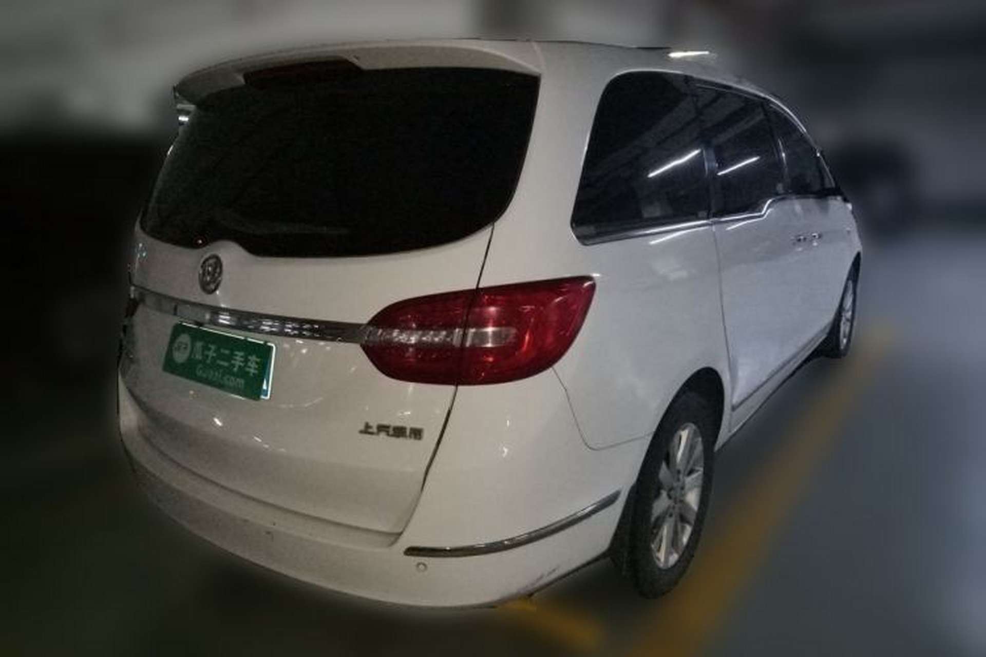 Used Buick GL8 2017 25S Luxury Version China V Standard Rear Right 45 Deg