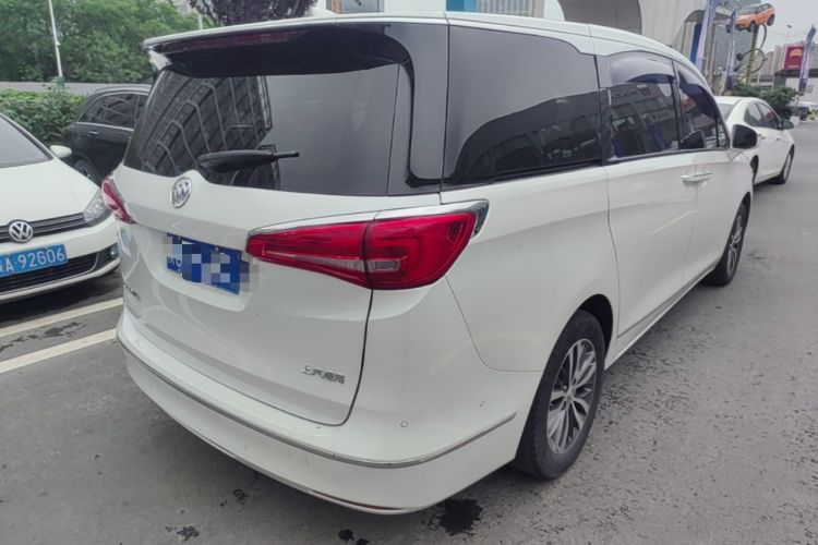 Used Buick GL8 2017 ES 28T Flagship Model China V Standard Rear Right 45 Deg