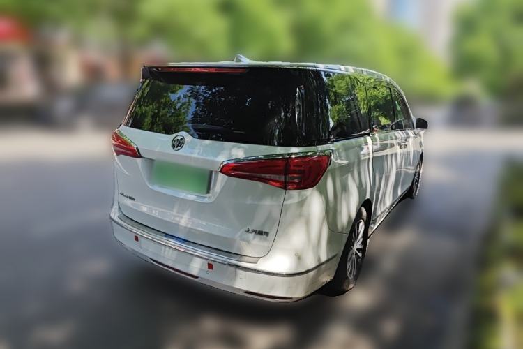 Used Buick GL8 2017 ES 28T Luxury Model China V Standard Rear Right 45 Deg
