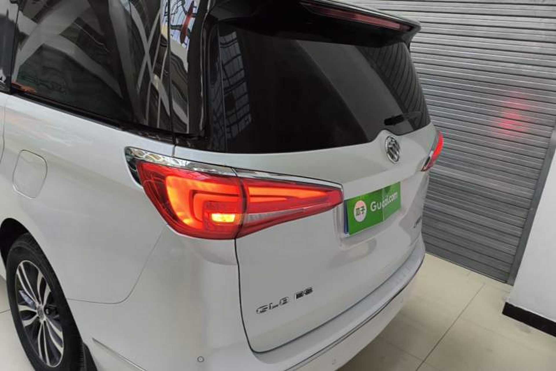 Used Buick GL8 2017 ES 28T Luxury Model China V Standard Rear