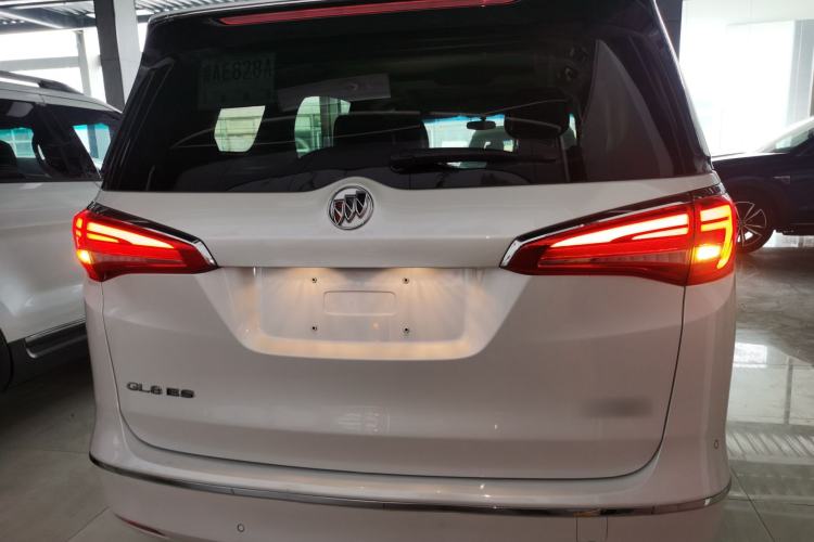 Used Buick GL8 2017 ES 28T Premium Version China V Standard Rear