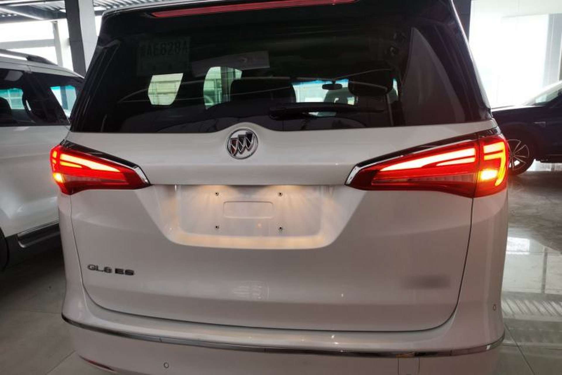 Used Buick GL8 2017 ES 28T Premium Version China V Standard Rear
