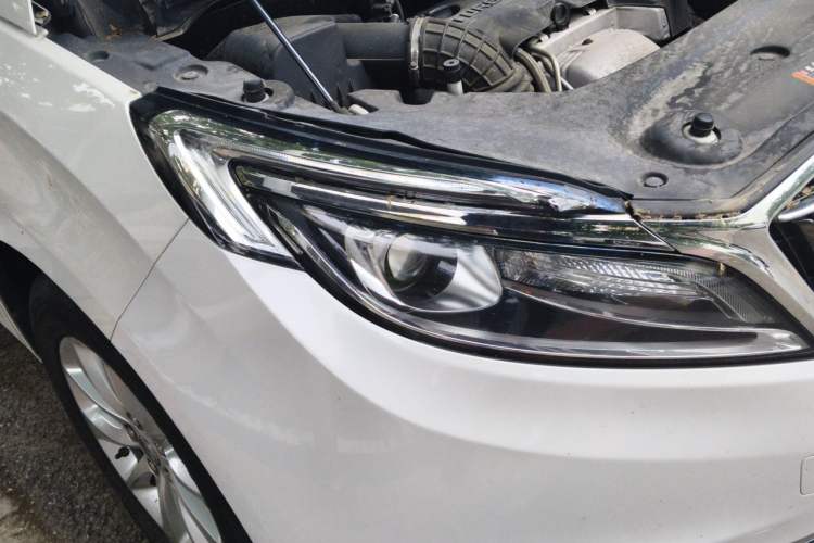 Used Buick GL8 2017 ES 28T Comfort Model China V Standard Right Front Headlight
