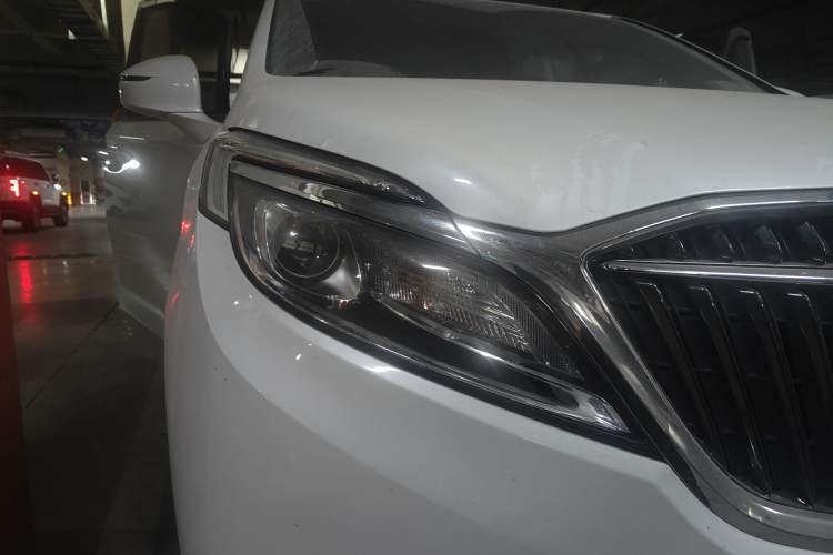 Used Buick GL8 2017 ES 28T Comfort Model China V Standard Right Front Headlight