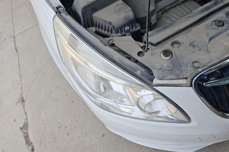 Used Buick GL8 2017 25S Luxury Version China V Standard Right Front Headlight