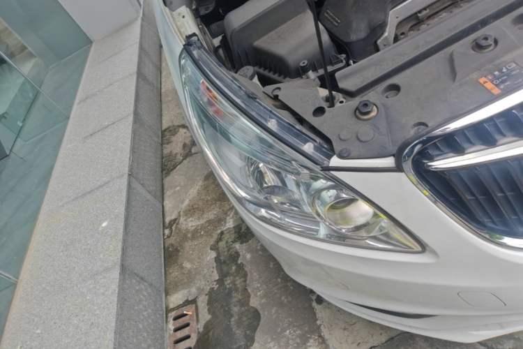 Used Buick GL8 2017 25S Luxury Version China V Standard Right Front Headlight