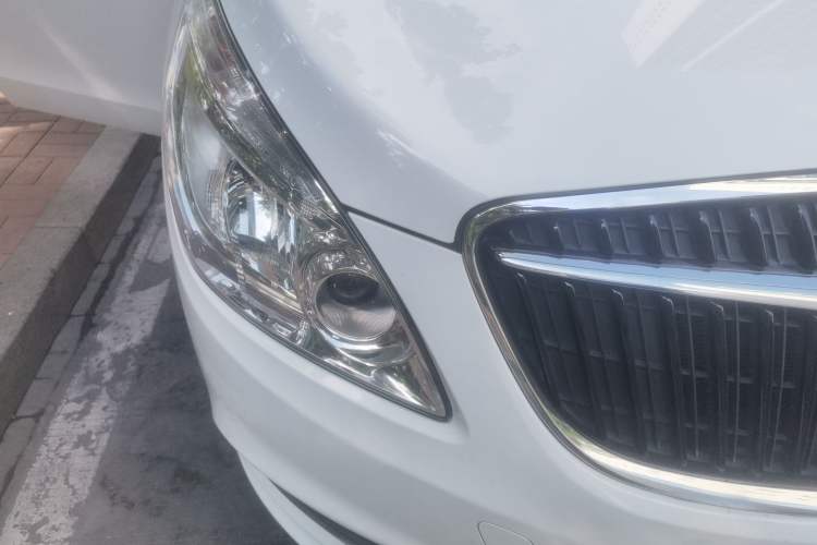 Used Buick GL8 2017 25S Comfort Version China V Standard Right Front Headlight