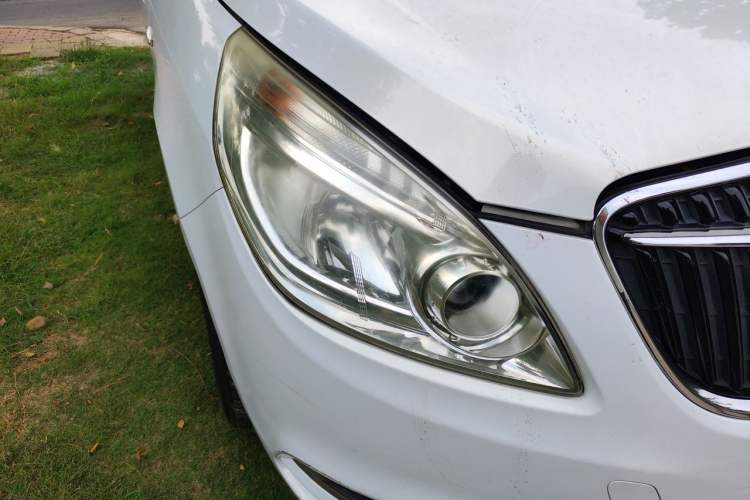 Used Buick GL8 2017 25S Comfort Version China V Standard Right Front Headlight