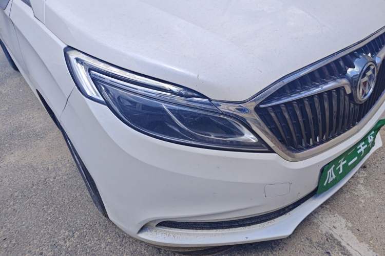 Used Buick GL8 2017 ES 28T Premium Version China V Standard Right Front Headlight