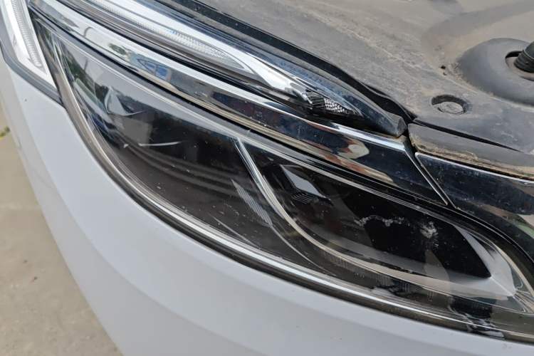 Used Buick GL8 2017 ES 28T Luxury Model China V Standard Right Front Headlight
