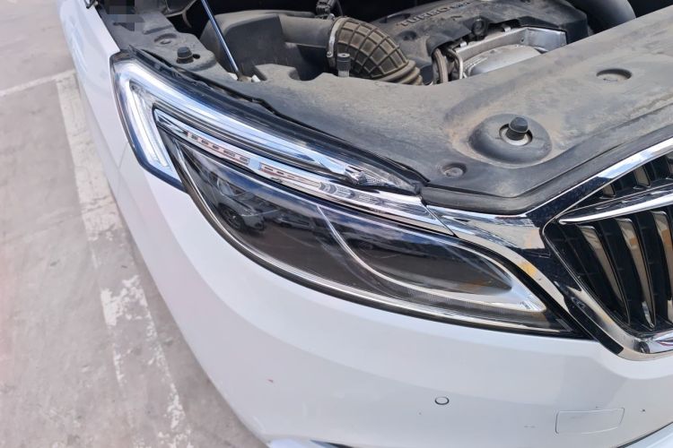 Used Buick GL8 2017 ES 28T Flagship Model China V Standard Right Front Headlight