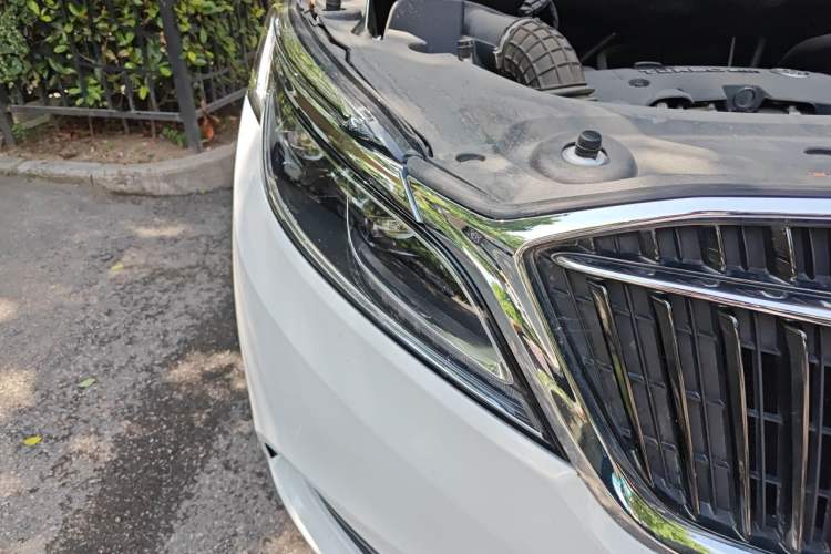 Used Buick GL8 2017 ES 28T Luxury Model China V Standard Right Front Headlight