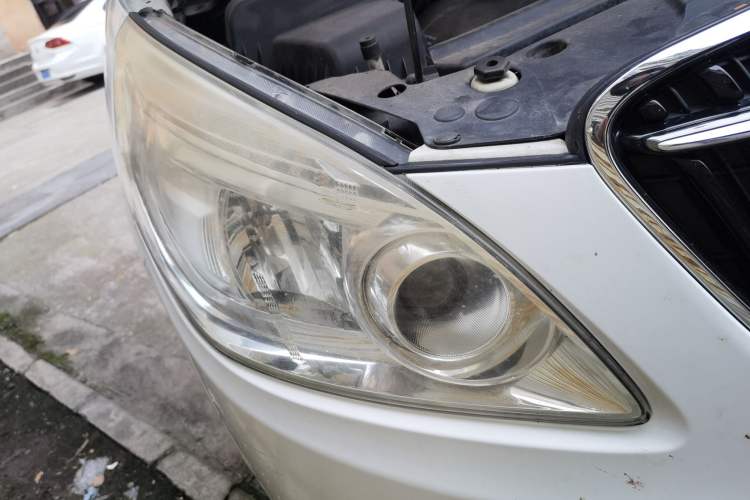 Used Buick GL8 2017 25S Prestige Version China V Standard Right Front Headlight