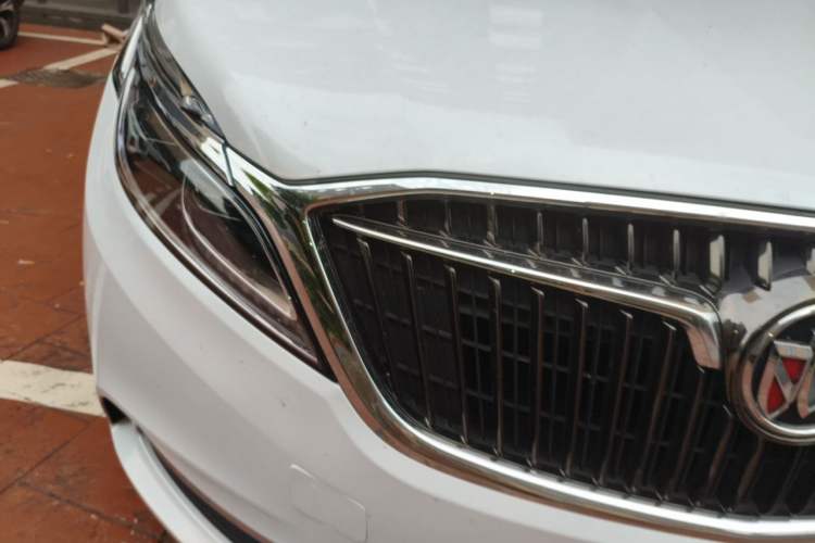 Used Buick GL8 2017 ES 28T Premium Version China V Standard Right Front Headlight