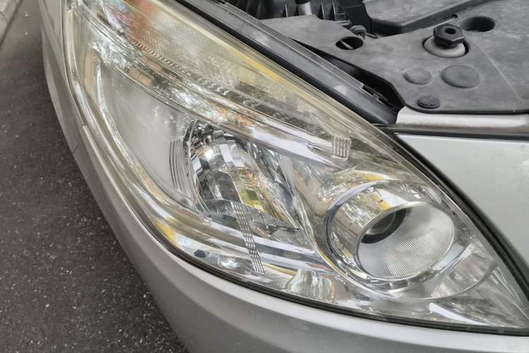 Used Buick GL8 2017 25S Prestige Version China V Standard Right Front Headlight