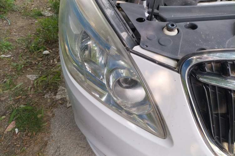 Used Buick GL8 2017 25S Luxury Version China V Standard Right Front Headlight
