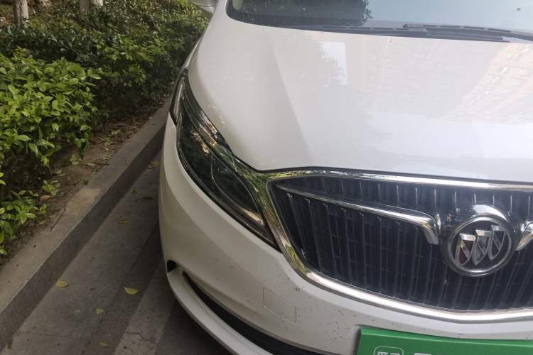 Used Buick GL8 2017 ES 28T Luxury Model China V Standard Right Front Headlight