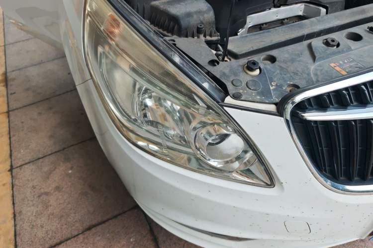 Used Buick GL8 2017 25S Comfort Version China V Standard Right Front Headlight