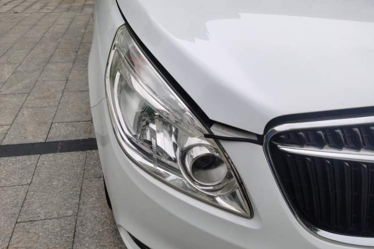 Used Buick GL8 2017 25S Luxury Version China V Standard Right Front Headlight