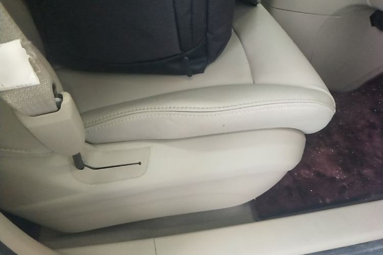 Used Buick GL8 2017 25S Luxury Version China V Standard Right Front Seat