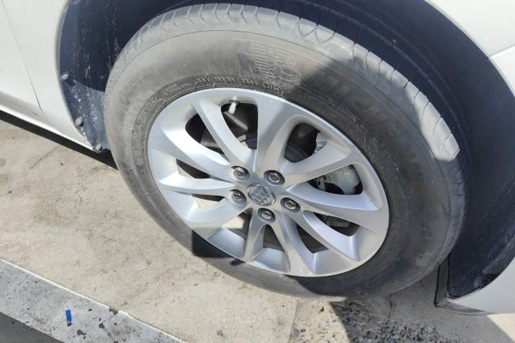 Used Buick GL8 2017 ES 28T Comfort Model China V Standard Right Front Wheel Hub