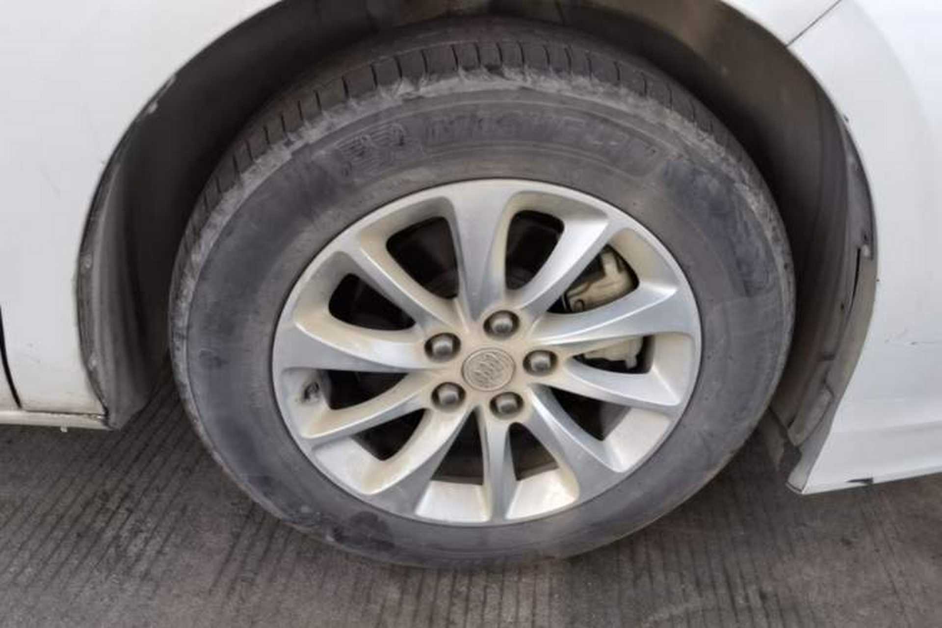 Used Buick GL8 2017 ES 28T Comfort Model China V Standard Right Front Wheel Hub