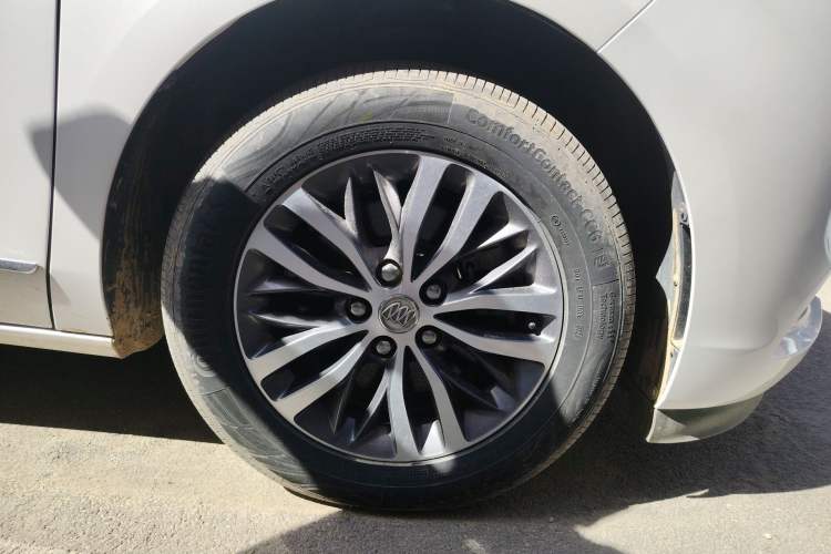 Used Buick GL8 2017 ES 28T Luxury Model China V Standard Right Front Wheel Hub