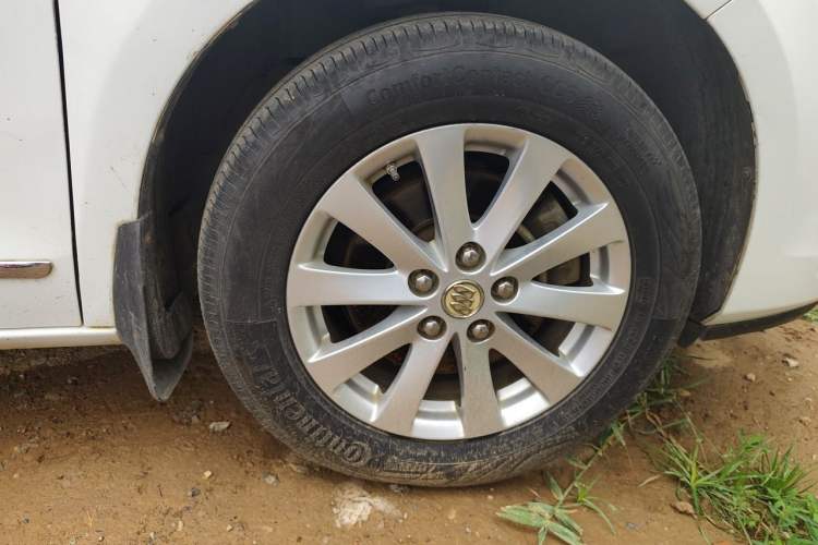 Used Buick GL8 2017 25S Prestige Version China V Standard Right Front Wheel Hub
