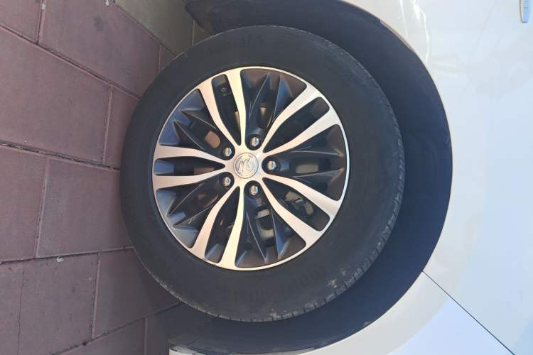 Used Buick GL8 2017 ES 28T Comfort Model China V Standard Right Front Wheel Hub