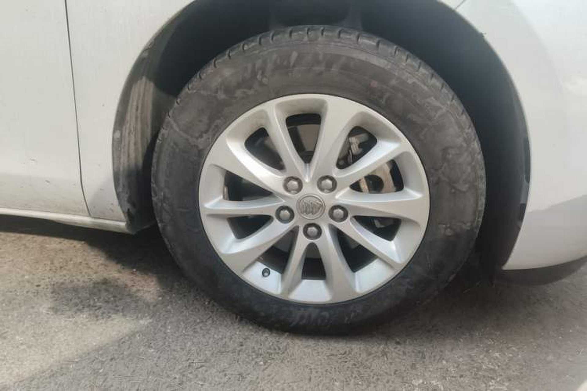 Used Buick GL8 2017 ES 28T Comfort Model China V Standard Right Front Wheel Hub