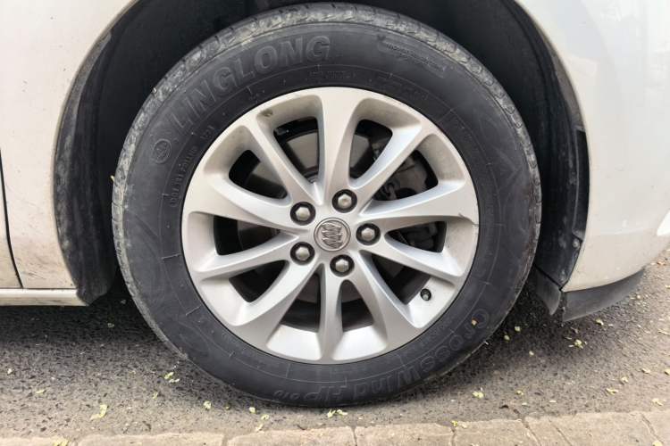 Used Buick GL8 2017 ES 28T Comfort Model China V Standard Right Front Wheel Hub