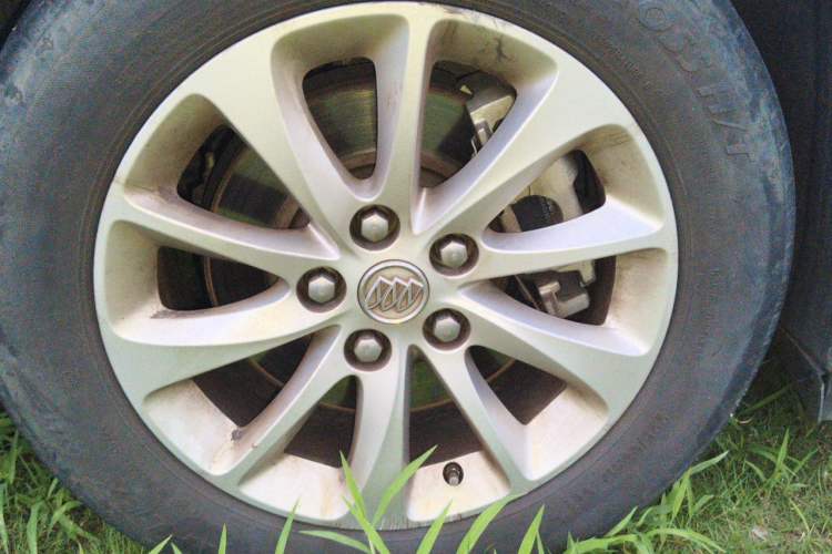 Used Buick GL8 2017 ES 28T Comfort Model China V Standard Right Front Wheel Hub
