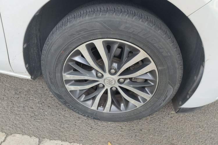Used Buick GL8 2017 ES 28T Luxury Model China V Standard Right Front Wheel Hub