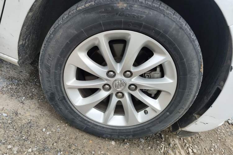 Used Buick GL8 2017 ES 28T Luxury Model China V Standard Right Front Wheel Hub